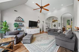 100 Overton Ridge Cir, Weatherford, TX 76088 - Photo 9