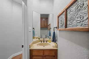 100 Overton Ridge Cir, Weatherford, TX 76088 - Photo 29