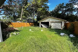 818 Hollywood Ave, Dallas, TX 75208 - Photo 13