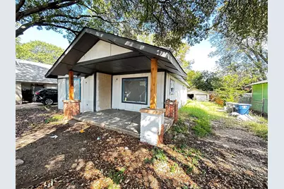 818 Hollywood Avenue, Dallas, TX 75208 - Photo 1