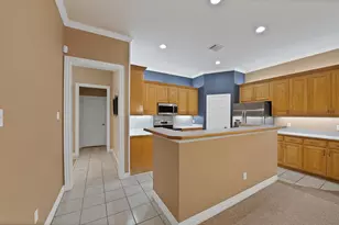 1220 Woodland Park Dr, Hurst, TX 76053 - Photo 5