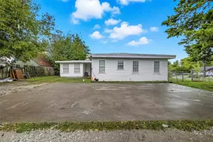 620 S Charles St, Sherman, TX 75090 - Photo 19