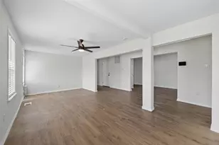620 S Charles St, Sherman, TX 75090 - Photo 5