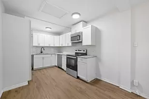 620 S Charles St, Sherman, TX 75090 - Photo 9