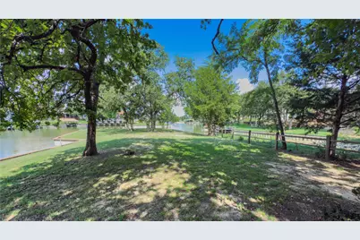 504 Harbor Drive S, Azle, TX 76020 - Photo 25