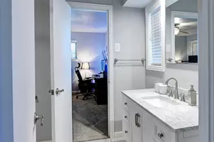 3230 Camelot Dr, Dallas, TX 75229 - Photo 17