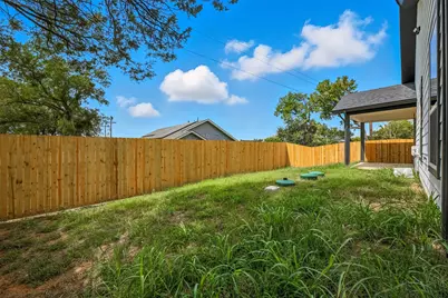 4302 Mountain Hollow Drive, Granbury, TX 76048 - Photo 19