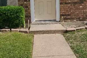 709 Lee St, Mesquite, TX 75149 - Photo 1