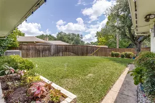 12030 Loch Ness Dr, Dallas, TX 75218 - Photo 23