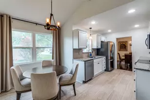 12030 Loch Ness Dr, Dallas, TX 75218 - Photo 11