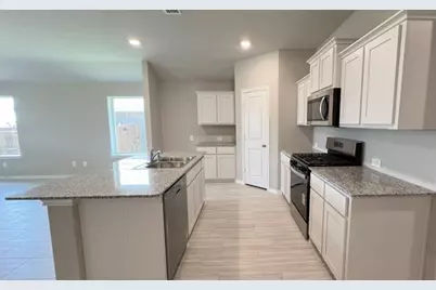 8516 Hollymead Lane, Fort Worth, TX 76131 - Photo 3