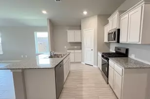 8516 Hollymead Ln, Fort Worth, TX 76131 - Photo 3