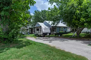 114 Ash St, Paradise, TX 76073 - Photo 31