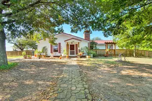 1106 Andy Thomas Rd, Whitewright, TX 75491 - Photo 1