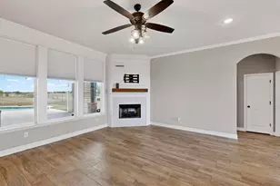 6320 Brookcrest St, Godley, TX 76044 - Photo 9