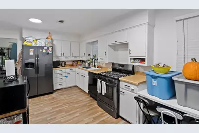 3035 Lasca Street, Dallas, TX 75227 - Photo 3