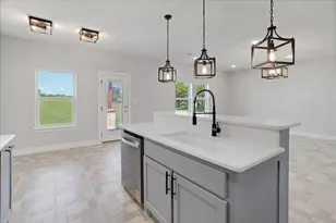 452 Spalding Rd, Sherman, TX 75092 - Photo 7