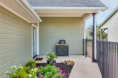 637 Kagen Court, Burleson, TX 76028 - Photo 31