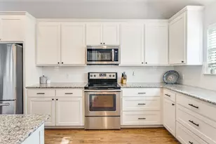 637 Kagen Ct, Burleson, TX 76028 - Photo 15