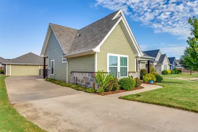 637 Kagen Court, Burleson, TX 76028 - Photo 3