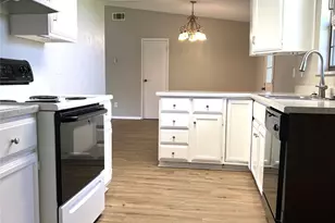 130 Thompson Cir, Lorena, TX 76655 - Photo 7