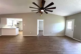 130 Thompson Cir, Lorena, TX 76655 - Photo 3