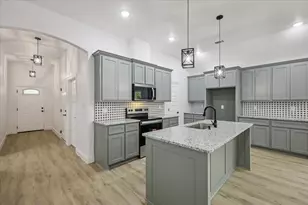 111 N Oak St, Ector, TX 75439 - Photo 1