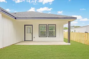 111 N Oak St, Ector, TX 75439 - Photo 33