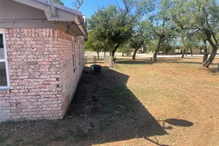 306 S Old Caddo Ave, Breckenridge, TX 76424 - Photo 25