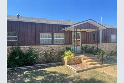 615 N Harvey Street, Breckenridge, TX 76424 - Photo 1