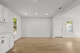 9625 Homeplace Dr, Dallas, TX 75217 - Photo 11