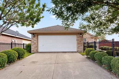 202 Athel Drive, Mesquite, TX 75149 - Photo 5