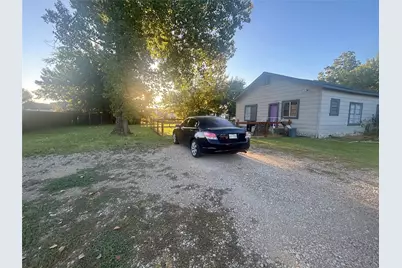 501 Gilliland Street, Tioga, TX 76271 - Photo 23