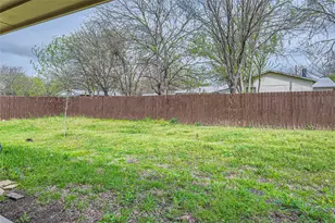 204 W Patton Ave, Alvarado, TX 76009 - Photo 15