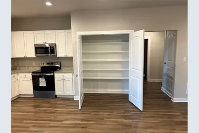 3825 Skylane Avenue, Corsicana, TX 75110 - Photo 9