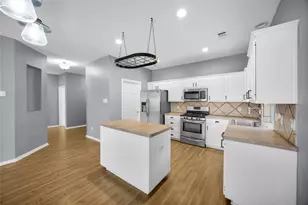 2713 Bull Shoals Dr, Fort Worth, TX 76131 - Photo 3