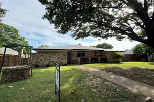 1922 Kensington Dr, Carrollton, TX 75007 - Photo 3