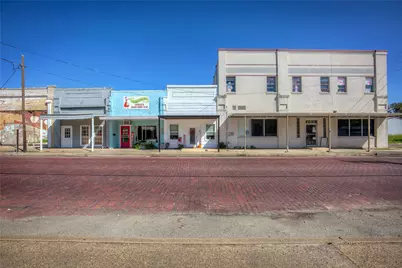 161 E Dallas Avenue, Cooper, TX 75432 - Photo 3