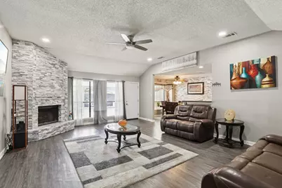 102 E Ridgegate Drive, Garland, TX 75040 - Photo 7