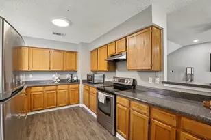 102 E Ridgegate Dr, Garland, TX 75040 - Photo 11