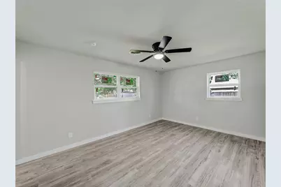 309 E Obuch Street, Valley View, TX 76272 - Photo 13