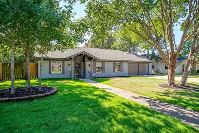 1225 Crestwood Drive, Cleburne, TX 76033 - Photo 1