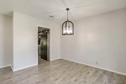 1225 Crestwood Drive, Cleburne, TX 76033 - Photo 9