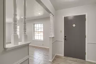 1225 Crestwood Dr, Cleburne, TX 76033 - Photo 5