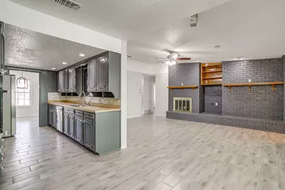 1225 Crestwood Drive, Cleburne, TX 76033 - Photo 17