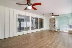 1225 Crestwood Dr, Cleburne, TX 76033 - Photo 23