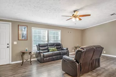 13902 E Travis Lane, Log Cabin, TX 75148 - Photo 3