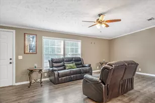 13902 E Travis Ln, Log Cabin, TX 75148 - Photo 3