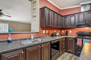 13902 E Travis Ln, Log Cabin, TX 75148 - Photo 5