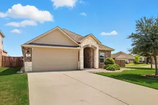 13633 Founders Ln, Crowley, TX 76036 - Photo 3